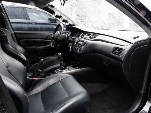 Used 2006 Mitsubishi Lancer Evolution IX image 27