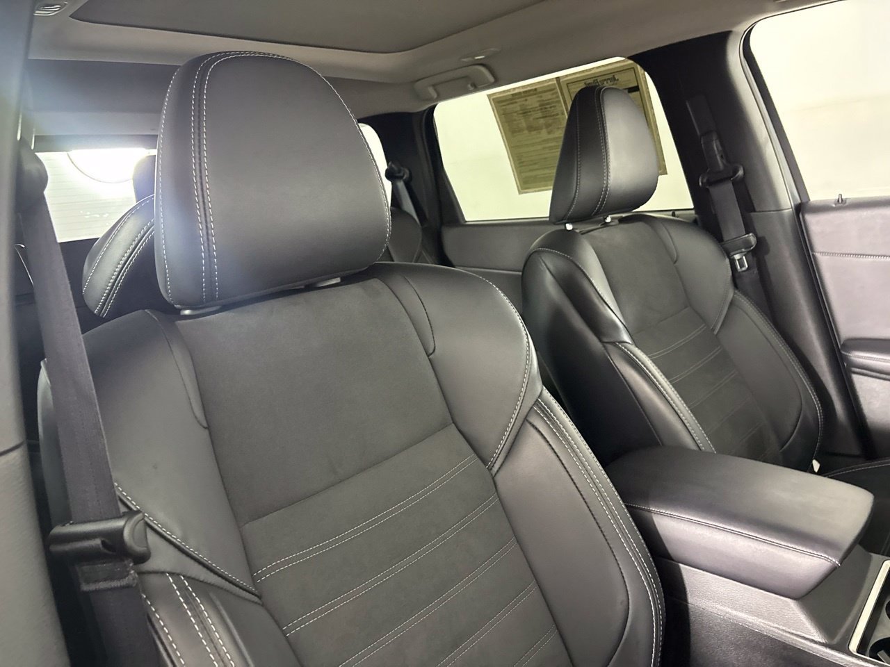 Used 2024 Mitsubishi Outlander SE FWD image 31