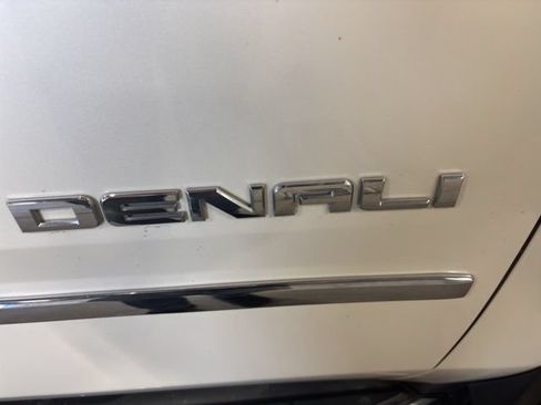 Used 2015 GMC Yukon Denali w/ Open Road Package AWD/4WD image 35