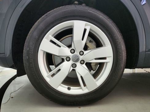 Used 2019 Audi Q5 2.0T Premium AWD/4WD image 33