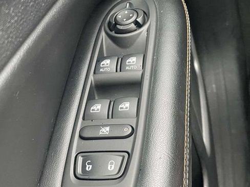 Used 2019 Jeep Compass Latitude w/ Cold Weather Group AWD/4WD image 26