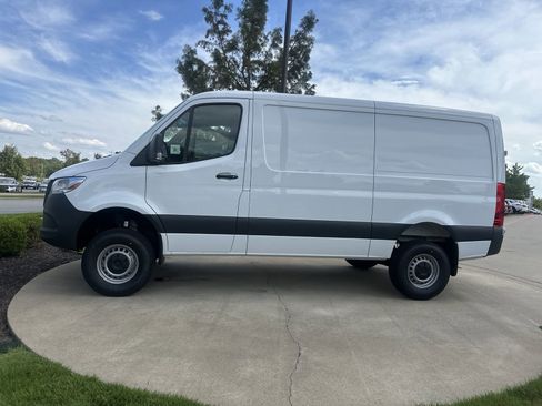 New 2025 Mercedes-Benz Sprinter 2500 image 17