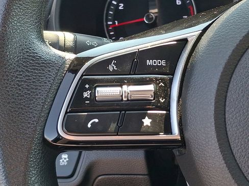 Certified 2023 Kia Forte LXS FWD image 15