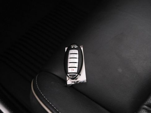 Used 2017 INFINITI QX60 Luxe w/ Deluxe Technology Package image 48