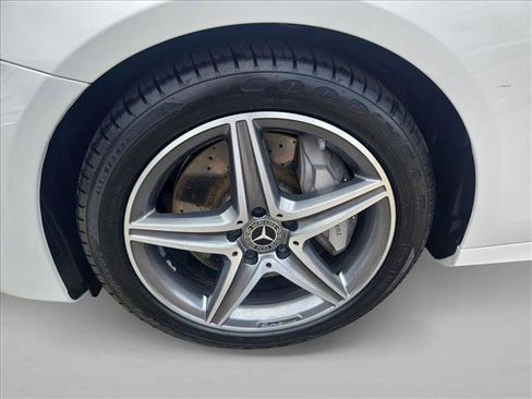 Used 2018 Mercedes-Benz E 300 image 24