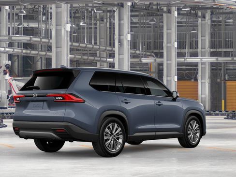 New 2026 Toyota Grand Highlander Platinum image 13