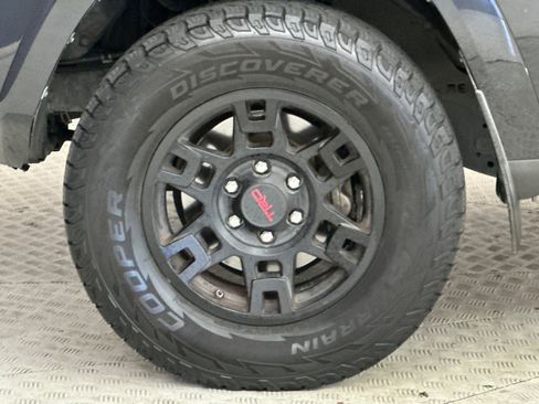 Used 2019 Toyota 4Runner SR5 Premium AWD/4WD image 11