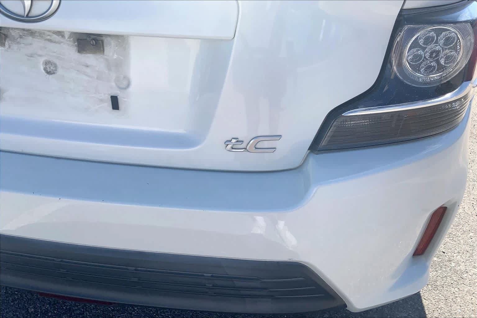 Used 2016 Scion tC FWD image 29