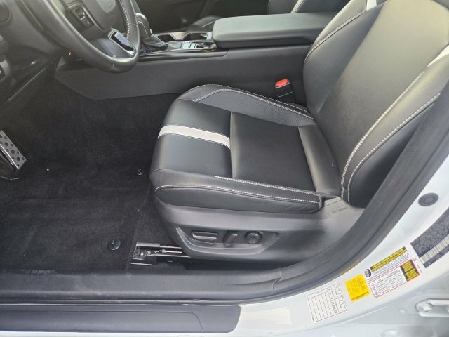 Certified 2025 Toyota Camry SE FWD image 19