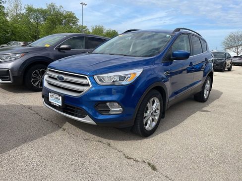Used 2018 Ford Escape SEL w/ Ford Safe & Smart Package FWD image 2