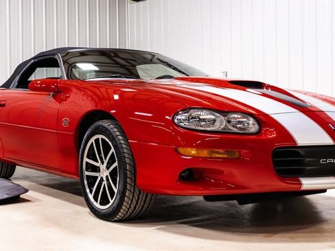 Used 2002 Chevrolet Camaro Z28 w/ SS Performance/Appearance Pkg image 14