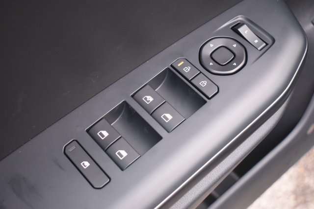 New 2026 Kia K4 FWD image 18