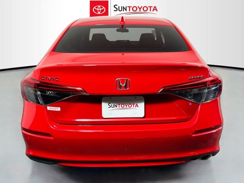 Used 2024 Honda Civic Sport image 5
