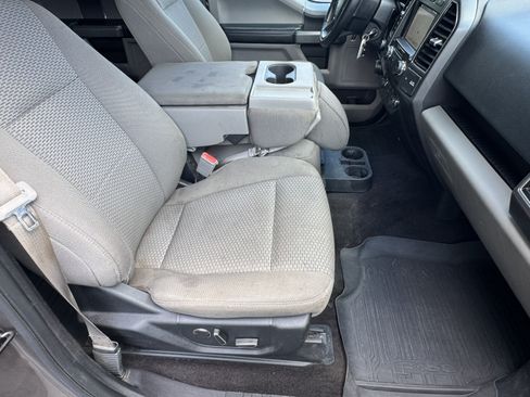 Used 2018 Ford F150 XLT w/ Equipment Group 302A Luxury AWD/4WD image 15
