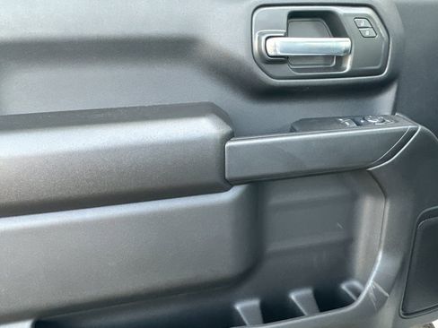 New 2025 GMC Sierra 2500 Pro w/ Convenience Package image 11