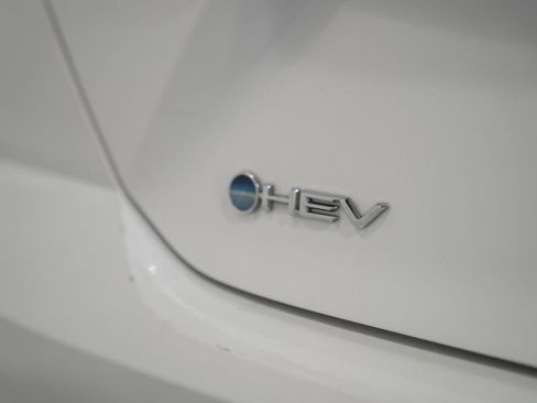 Used 2025 Toyota Camry LE FWD image 8