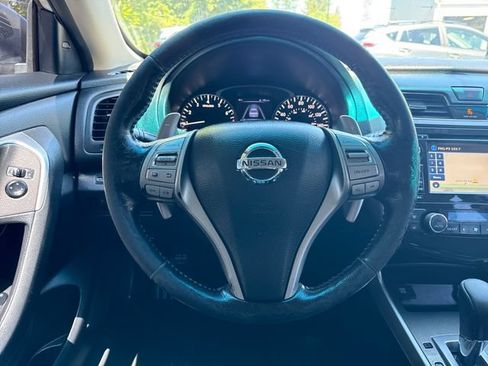 Used 2015 Nissan Altima 3.5 SL FWD image 21
