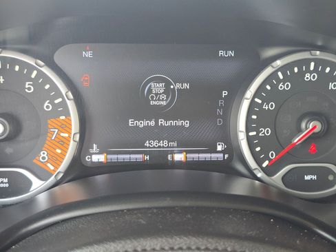 Used 2020 Jeep Renegade Limited image 19