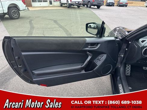 Used 2019 Toyota 86 image 14