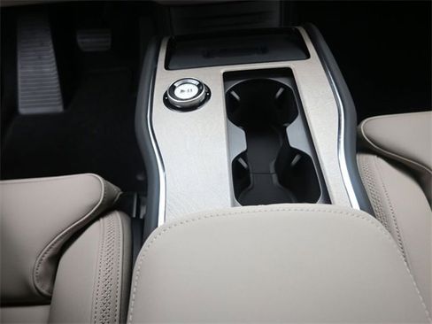 New 2026 Volvo EX90 Plus image 12