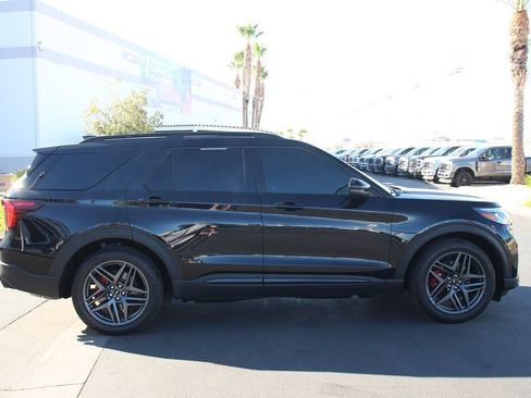 Certified 2025 Ford Explorer ST AWD/4WD image 10