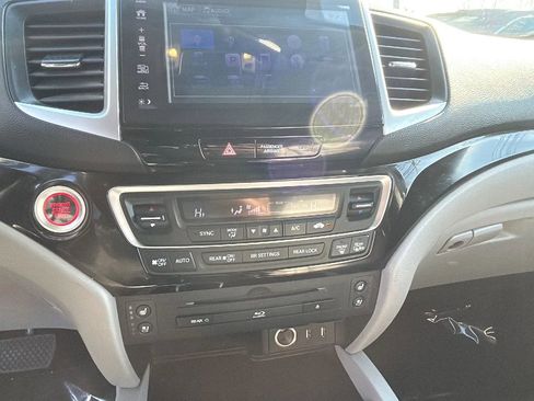 Used 2017 Honda Pilot Elite image 22