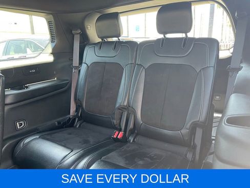 Used 2023 Jeep Grand Cherokee L Laredo RWD image 17