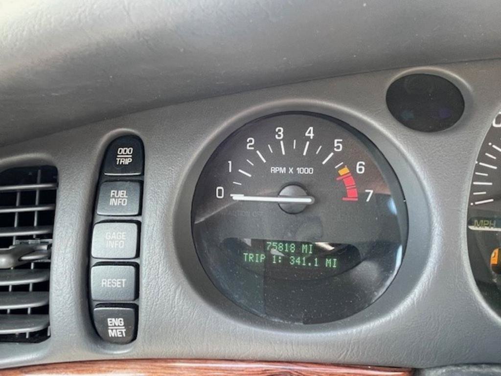 Used 2004 Buick Le Sabre Custom FWD image 8