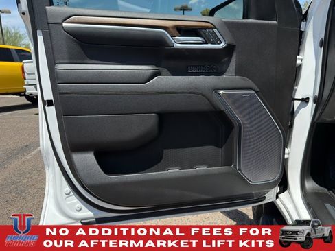 Used 2022 Chevrolet Silverado 1500 High Country w/ Technology Package RWD image 15