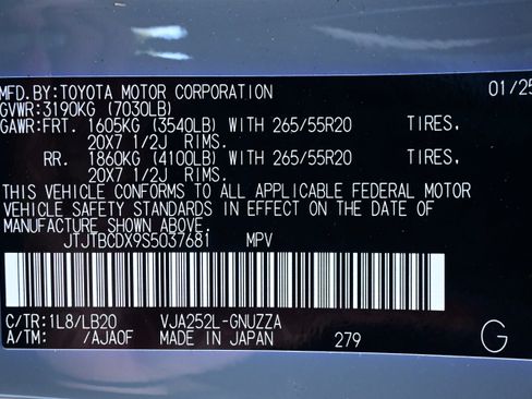 Used 2025 Lexus GX 550 w/ Accessory Package (Z1) AWD/4WD image 37