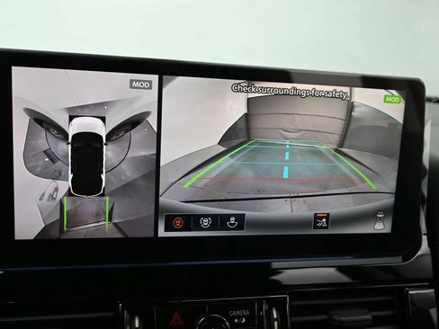 New 2026 Nissan Pathfinder SL FWD image 16