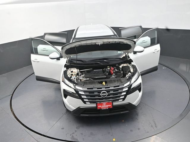 Used 2024 Nissan Rogue SV FWD image 40