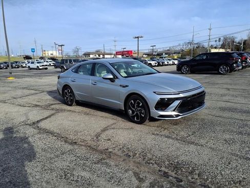 Used 2025 Hyundai Sonata SEL image 6