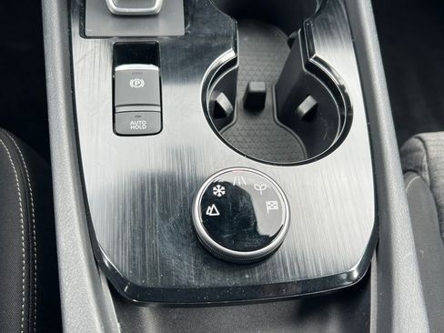 Used 2023 Nissan Rogue SV AWD/4WD image 28