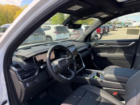 New 2026 GMC Acadia Elevation w/ Black Edition AWD/4WD image 16