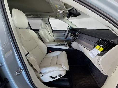 Certified 2026 Volvo XC90 T8 Ultra w/ Protection Package Premier AWD/4WD image 31