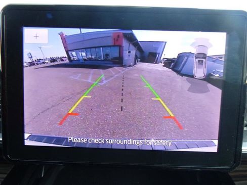 Used 2024 Ford Explorer Limited image 18