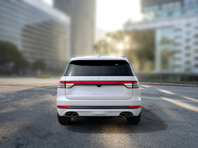 New 2027 Lincoln Aviator AWD image 8
