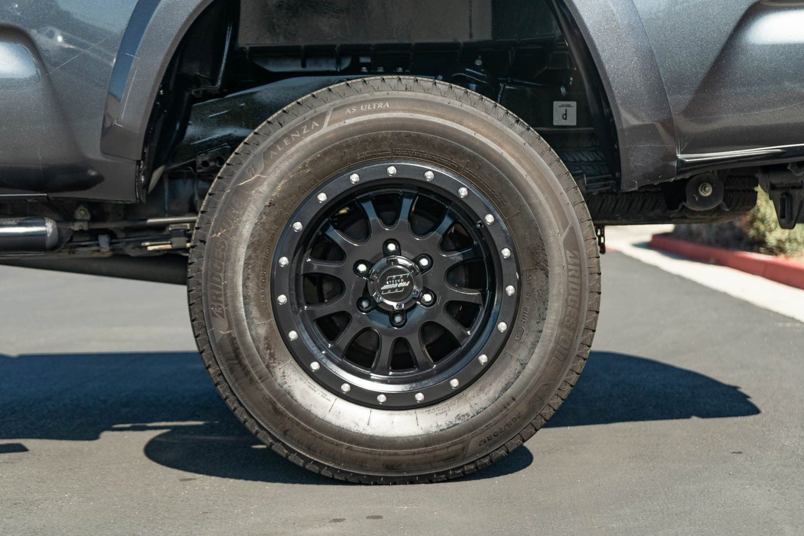 Used 2020 Toyota Tacoma SR5 RWD image 6
