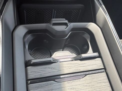 New 2026 RAM 2500 Limited AWD/4WD image 24