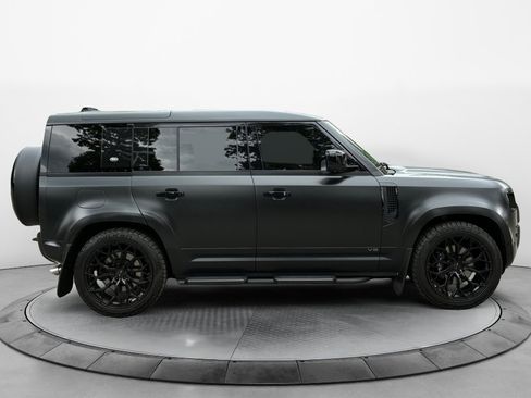 Used 2023 Land Rover Defender 110 AWD/4WD image 8