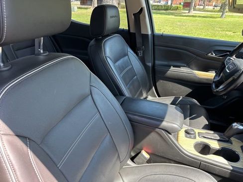Used 2019 GMC Acadia Denali w/ Technology Package image 27