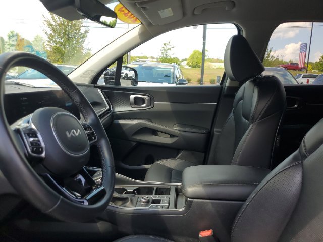 Certified 2025 Kia Sorento S AWD/4WD image 23
