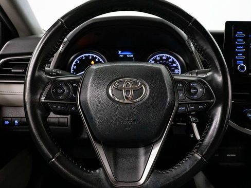 Used 2021 Toyota Camry SE image 11