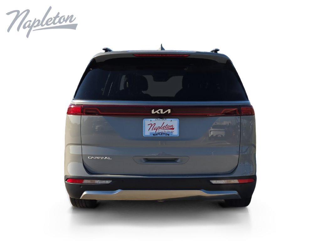 Used 2023 Kia Carnival SX Prestige FWD image 4