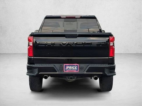 Used 2021 Chevrolet Silverado 1500 LT Trail Boss w/ Convenience Package II AWD/4WD image 6