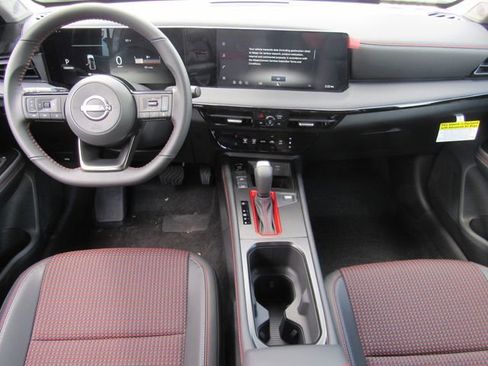 New 2026 Nissan Kicks SR FWD image 15
