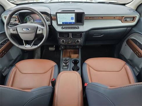 Used 2022 Ford Maverick Lariat w/ Lariat Luxury Package image 16