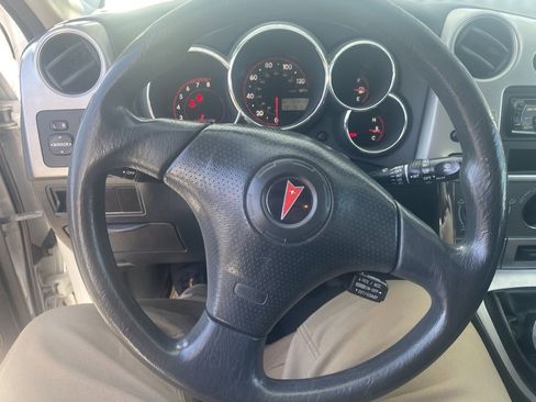 Used 2006 Pontiac Vibe image 3