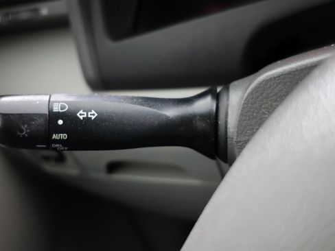 Used 2009 Toyota Camry LE image 17